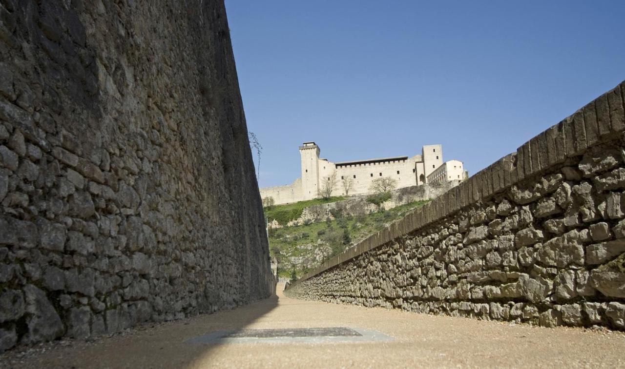 Palazzo Lauri Spoleto 아파트 외부 사진